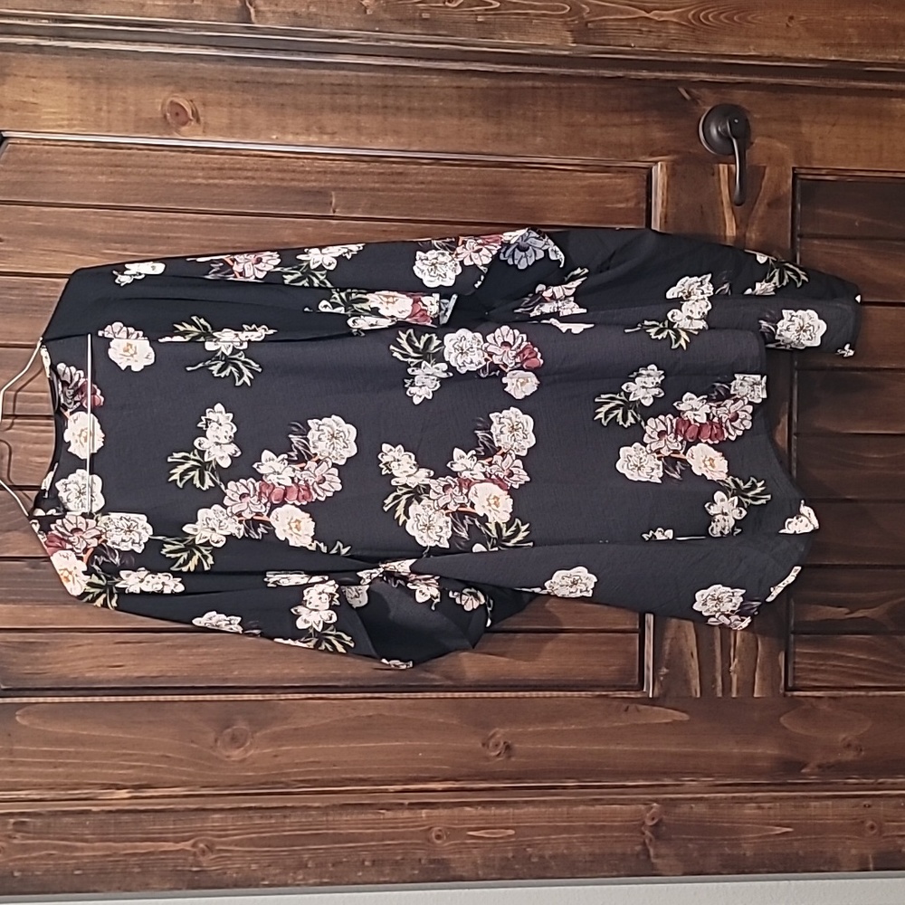 Black Floral Cardigan (L)